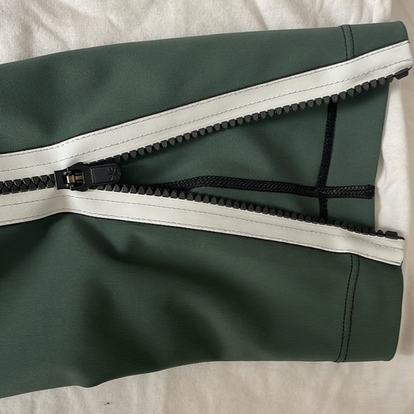 Athleta x Derek Lam 10C Military Fatigue Green zipper leggings pants - Medium - Picture 5 of 13
